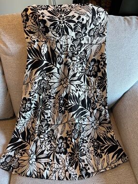 GAP Strapless Floral Dress in Black and White